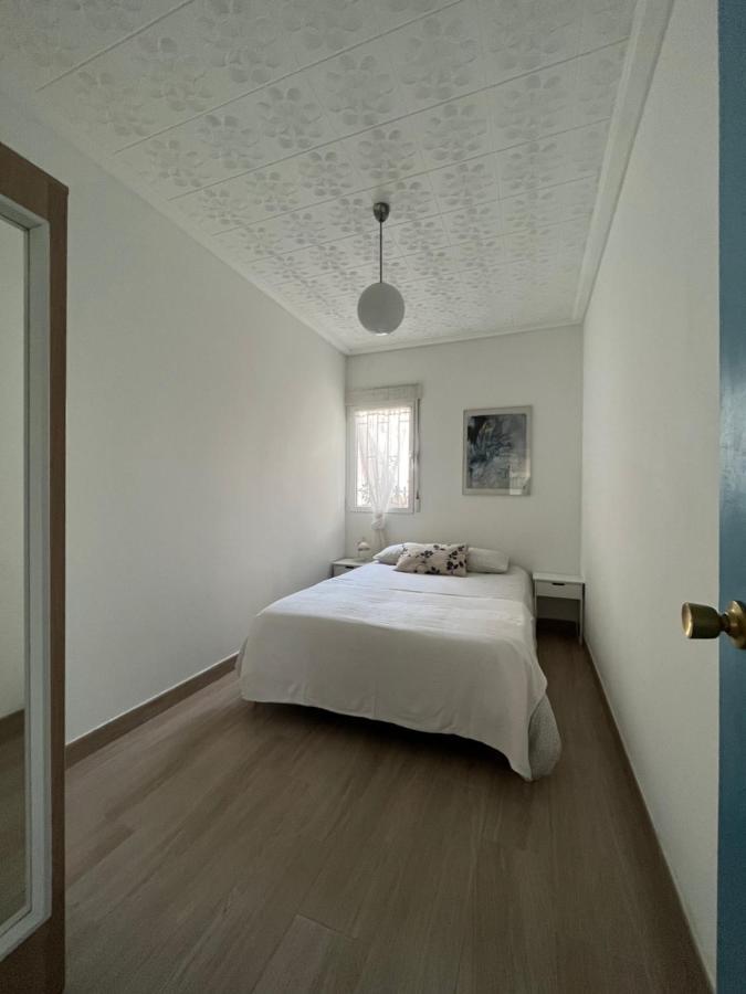 Modernized 3-Bedroom Flat 500M To The Beach Валенсия Екстериор снимка